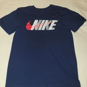 Men's Nike T-shirt Size S Navy Blue